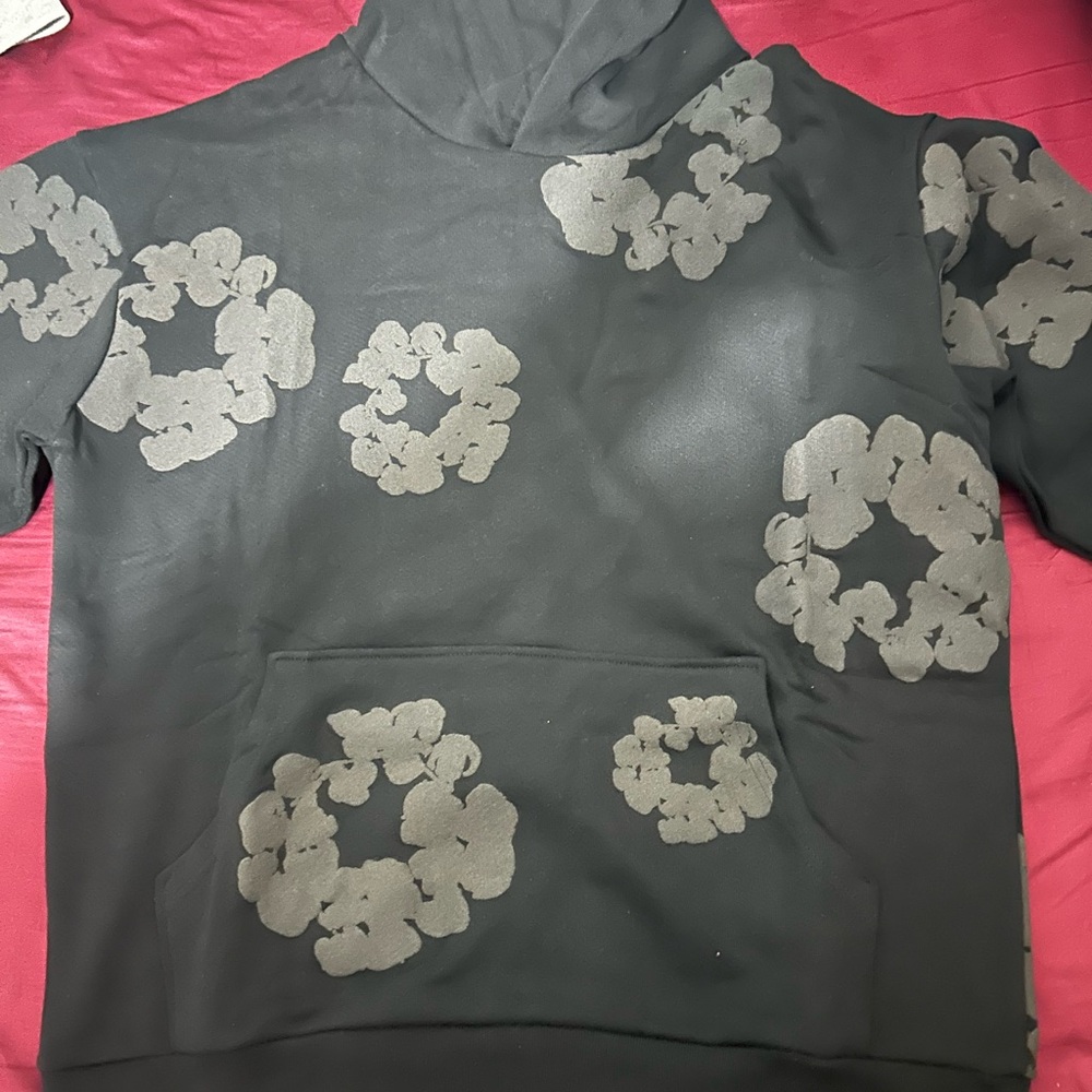 Denim tears, like new, small and medium hmu